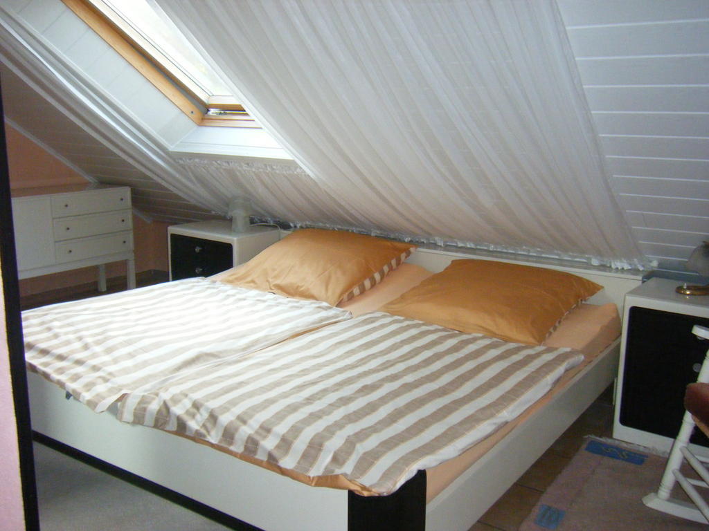 Ferienwohnung M. Lemmermeyer Neumagen-Dhron Rum bild