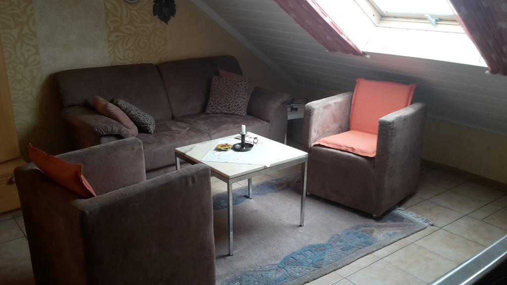 Ferienwohnung M. Lemmermeyer Neumagen-Dhron Exteriör bild
